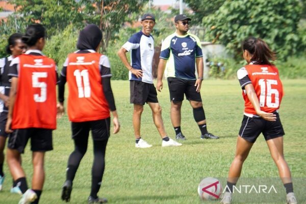 PSSI Menanggapi Pembatalan Naturalisasi Djenna de Jong