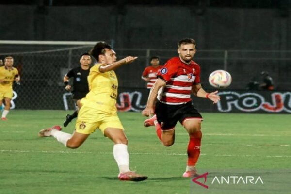 Madura United Kalahkan Persik 2-1 di Bangkalan