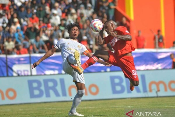 Berikut beberapa alternatif judul untuk tema tersebut:

"Semen Padang, PSS Sleman, dan Barito Putera Berjuang Menghindari Degradasi"
"Pertarungan Sengit: Semen Padang, PSS Sleman, dan Barito Putera Lawan Degradasi"
"Menghadapi Ancaman Degradasi: Semen Padang, PSS Sleman, dan Barito Putera"
"Upaya Semen Padang, PSS Sleman, dan Barito Putera untuk Selamat dari Degradasi"
"Semen Padang, PSS Sleman, dan Barito Putera: Misi Menjauhi Zona Degradasi"
"Laga Penyisihan: Semen Padang, PSS Sleman, dan Barito Putera Berusaha Selamat dari Degradasi"

Silakan pilih atau sesuaikan dengan kebutuhan Anda!